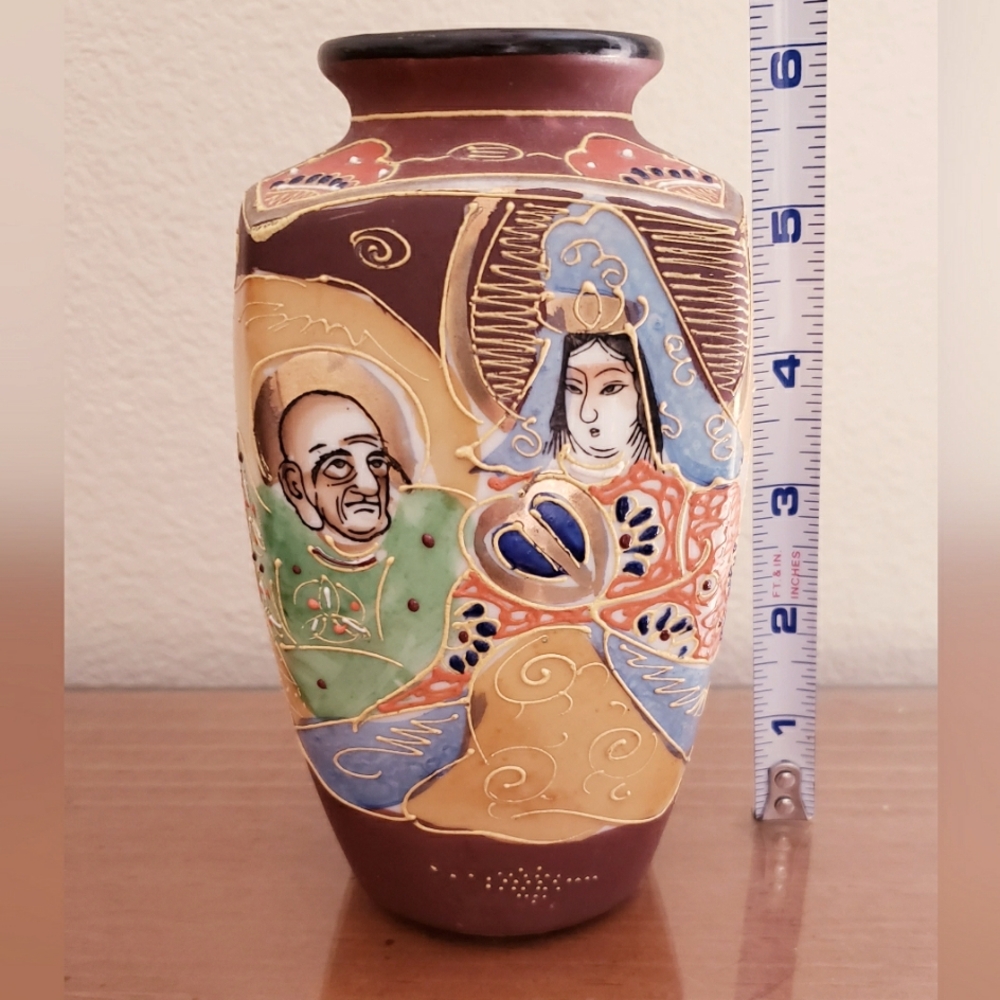 Antique Satsuma Japanese Vase - Picture 1 of 6